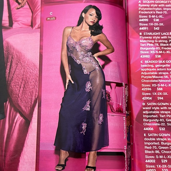 Long silk purple and mauve negligee - Half see-through on sides … - Picture 1 of 17